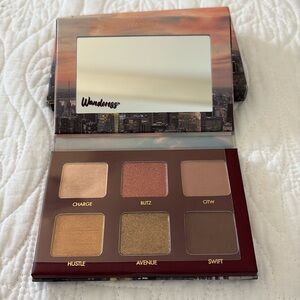 NEW- Wander Beauty Wanderess Rush Eyeshadow Palette